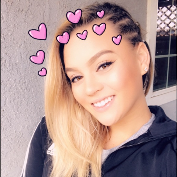 Meet your Posher, Destiney - Picture 1 of 1